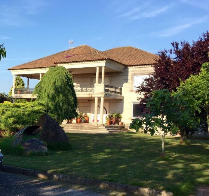 Villa Las Camelias Villanueva De Arosa Extérieur photo